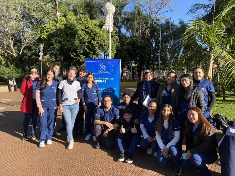 Alumnos de la Tecnicatura Superior en Laboratorio realizaron una actividad sobre promoción en salud