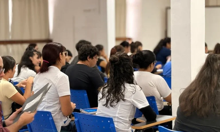 Bienvenidos a una nueva etapa! El Instituto recibió a los ingresantes de Enfermería y Laboratorio