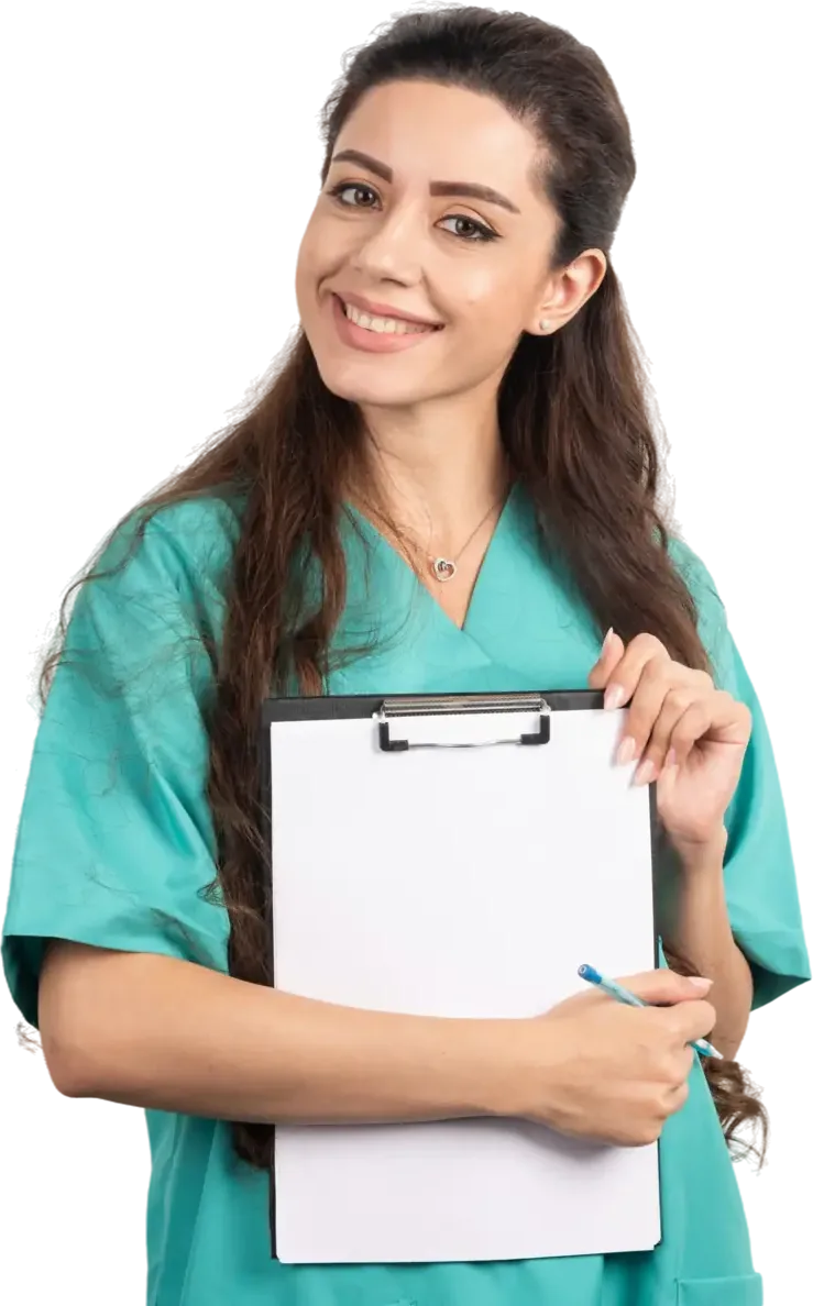 Estudiante del CED con indumentaria de salud